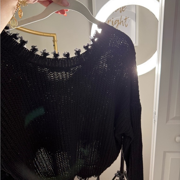 Zaful Cropped Rose Sweater - Picture 2 of 3